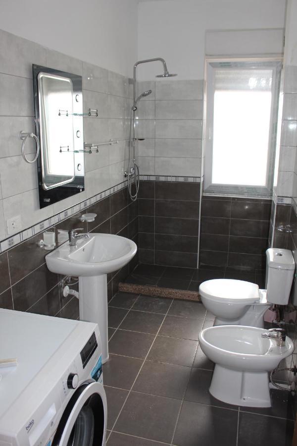 Comfy City Center Apartment Shkodër Eksteriør billede