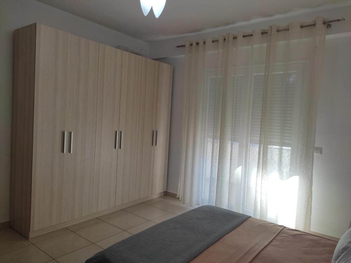 Comfy City Center Apartment Shkodër Eksteriør billede